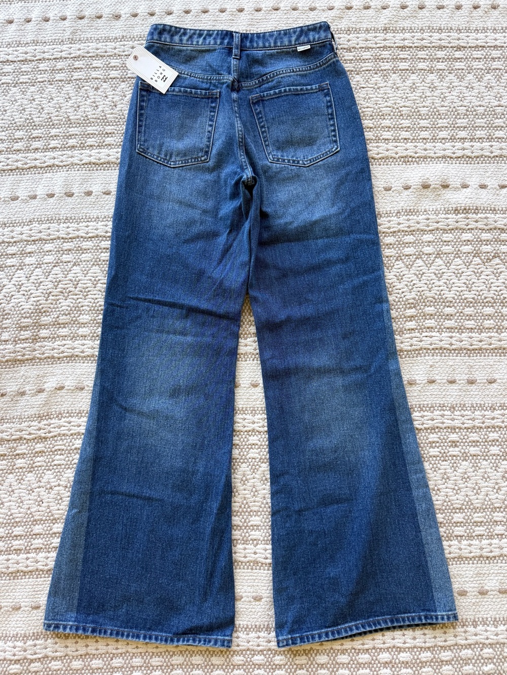 π₯π₯BILLABONG - FREE FALL FLARE DENIM PANTπ₯π₯ - Picture 11 of 14
